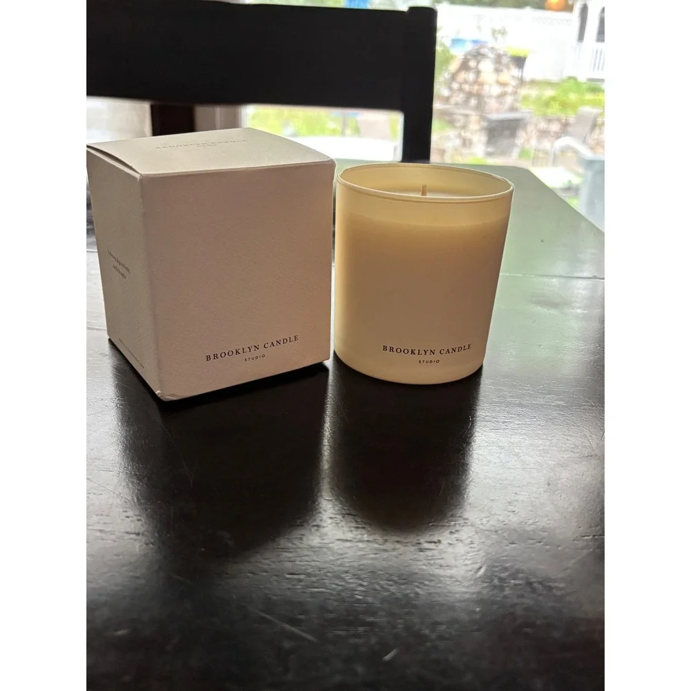 Brooklyn Candle Studio Shiso Leaf Soy Scented Candle 7.5oz Single Wick Cream